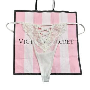 NWT Victoria's Secret Ivory White Lace Strappy Thong Panty‎ Small